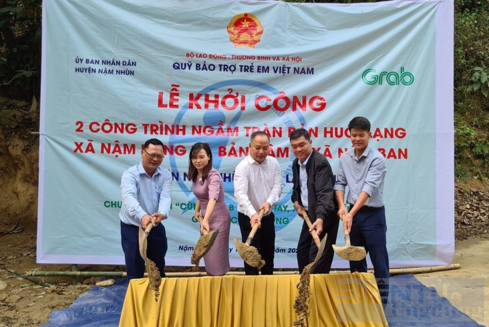 Grab Việt Nam tiếp tục dự án “Xây cầu đến lớp”