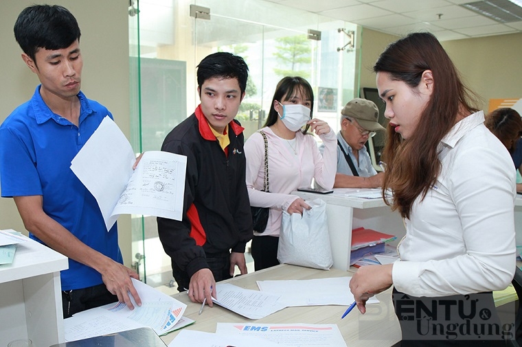 Hà Nội: Bưu điện giảm tải cho việc cấp phiếu lý lịch tư pháp