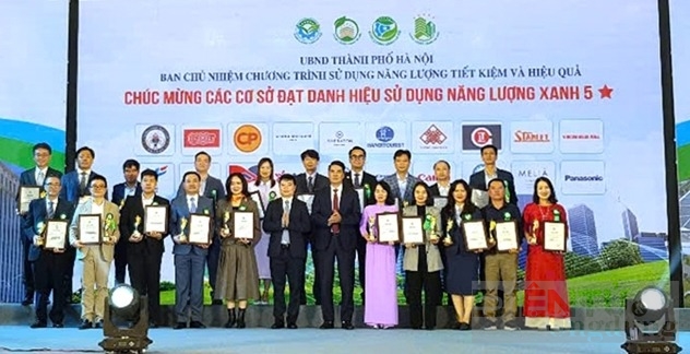 ha noi vinh danh 83 co so cong trinh su dung nang luong xanh nam 2024