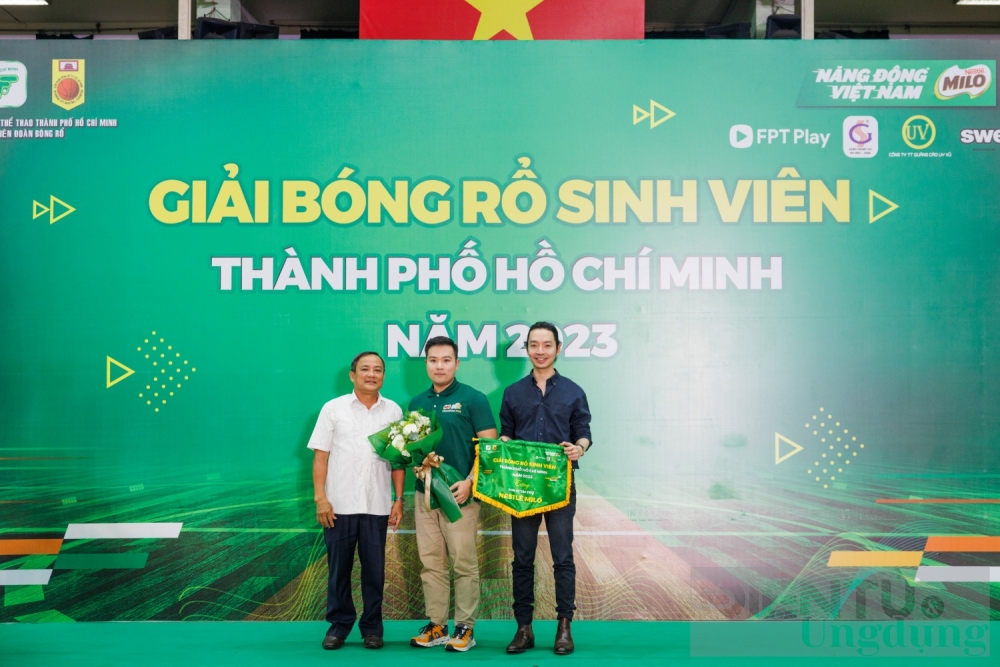 hon 1000 sinh vien tranh tai tai giai bong ro sinh vien tphcm 2023