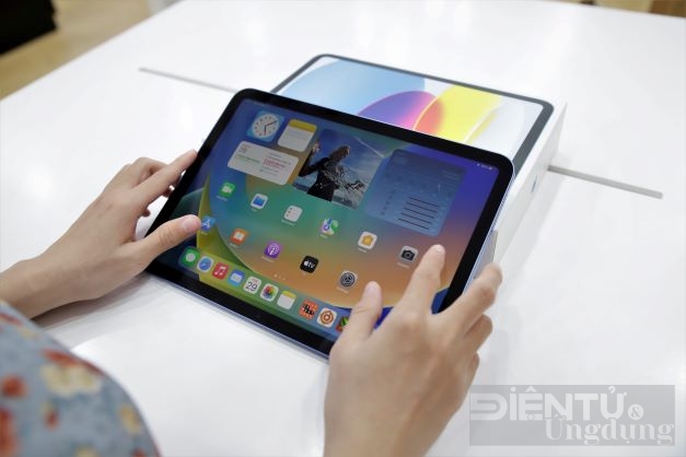 ipad gen 10 chinh thuc len ke voi gia chi tu 1099 trieu dong