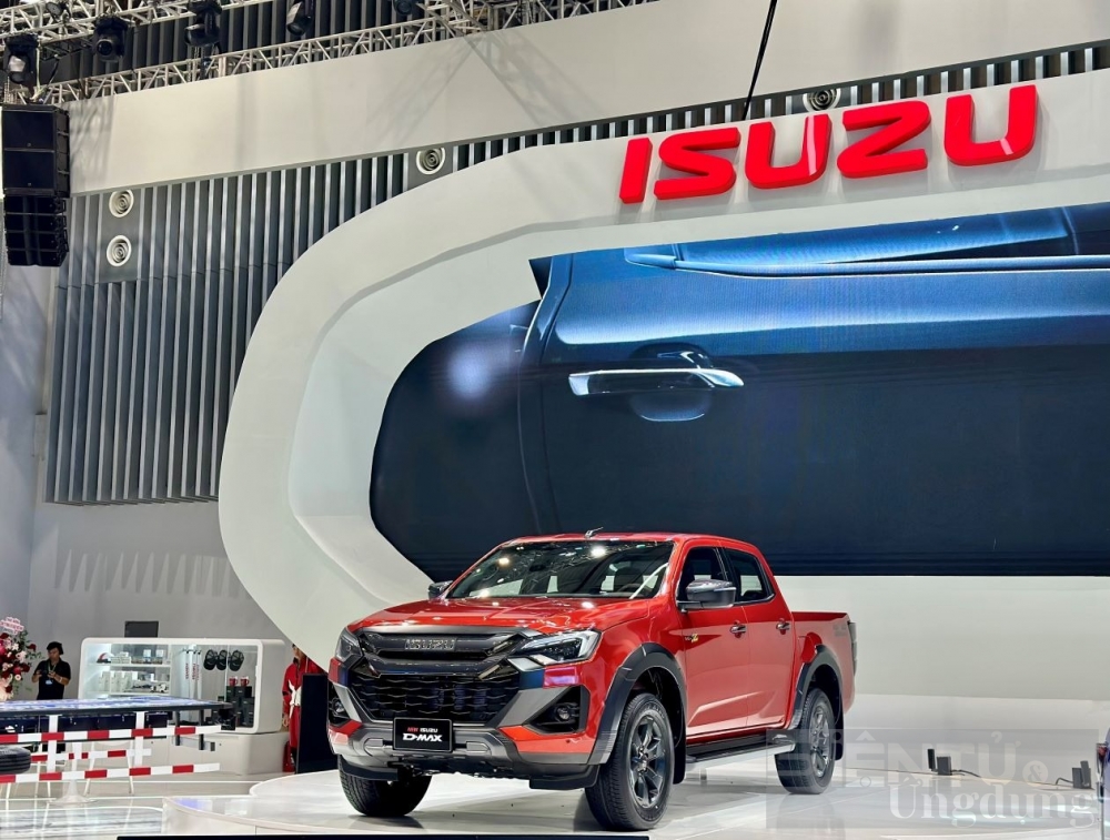 isuzu dmax 2024 ra mat tai trien lam o to viet nam