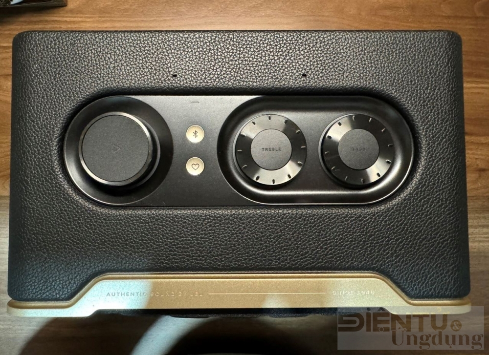 jbl authentics 200 mon qua dam chat co dien