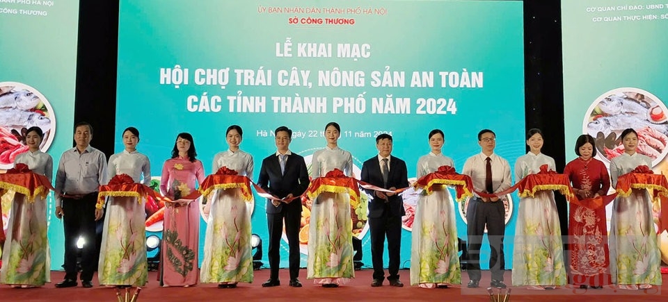 Khai mạc Hội chợ trái cây, nông sản an toàn các tỉnh, thành phố năm 2024