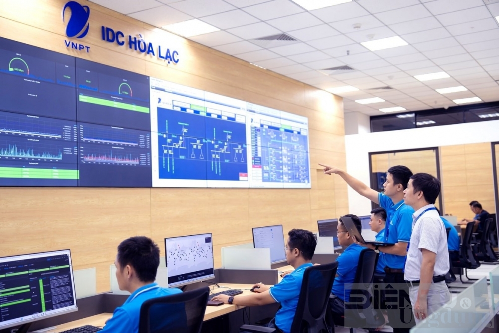 kham pha trung tam du lieu lon nhat viet nam vnpt idc hoa lac