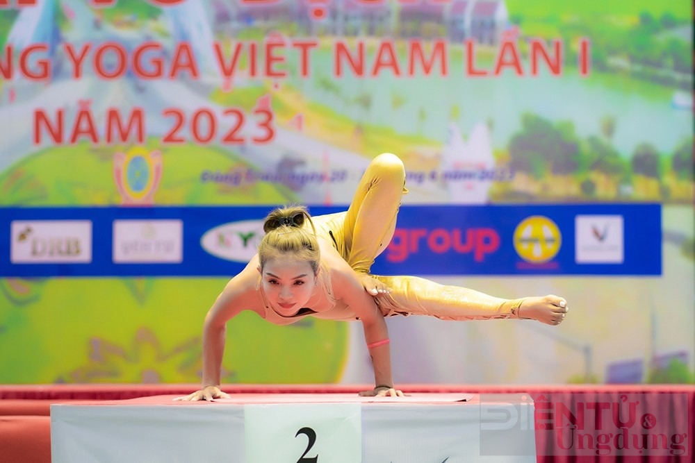 lan dau to chuc giai vo dich dau truong yoga viet nam