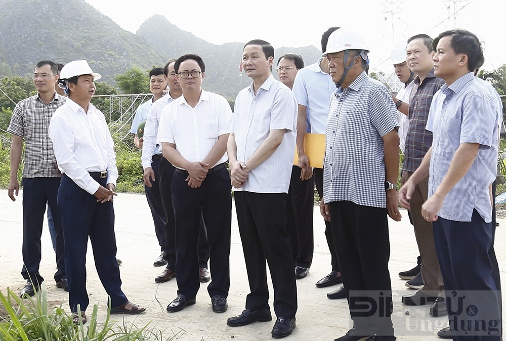 lanh dao tinh thanh hoa dong loat kiem tra tien do thi cong du an duong day 500kv mach 3