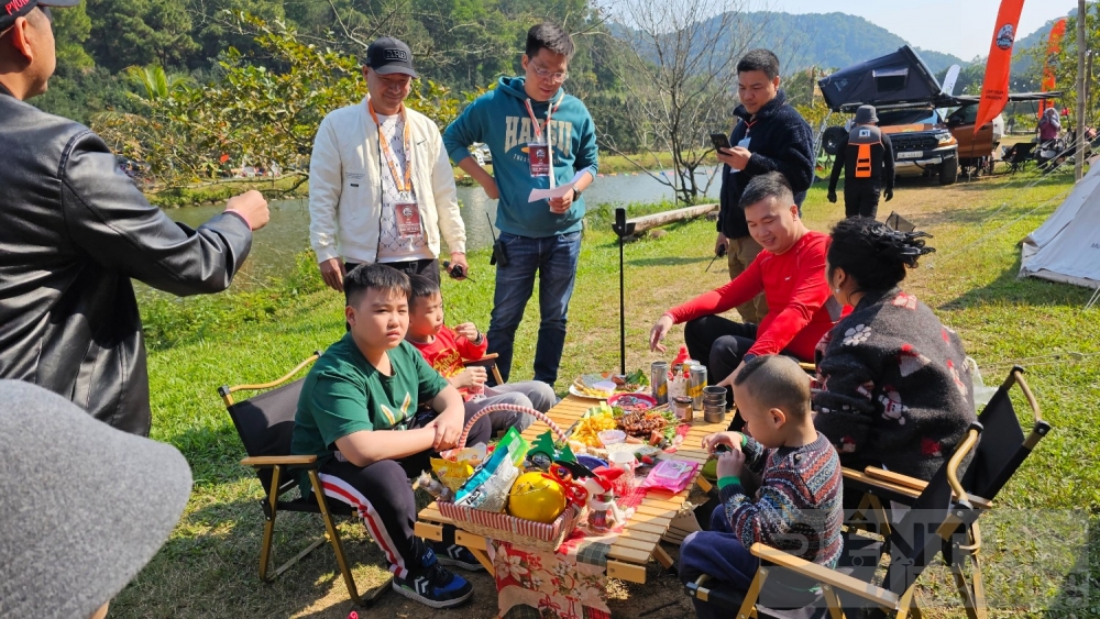 le hoi camping 3 mien giang sinh 2023 su kien lon nhat danh cho nguoi yeu thich camping