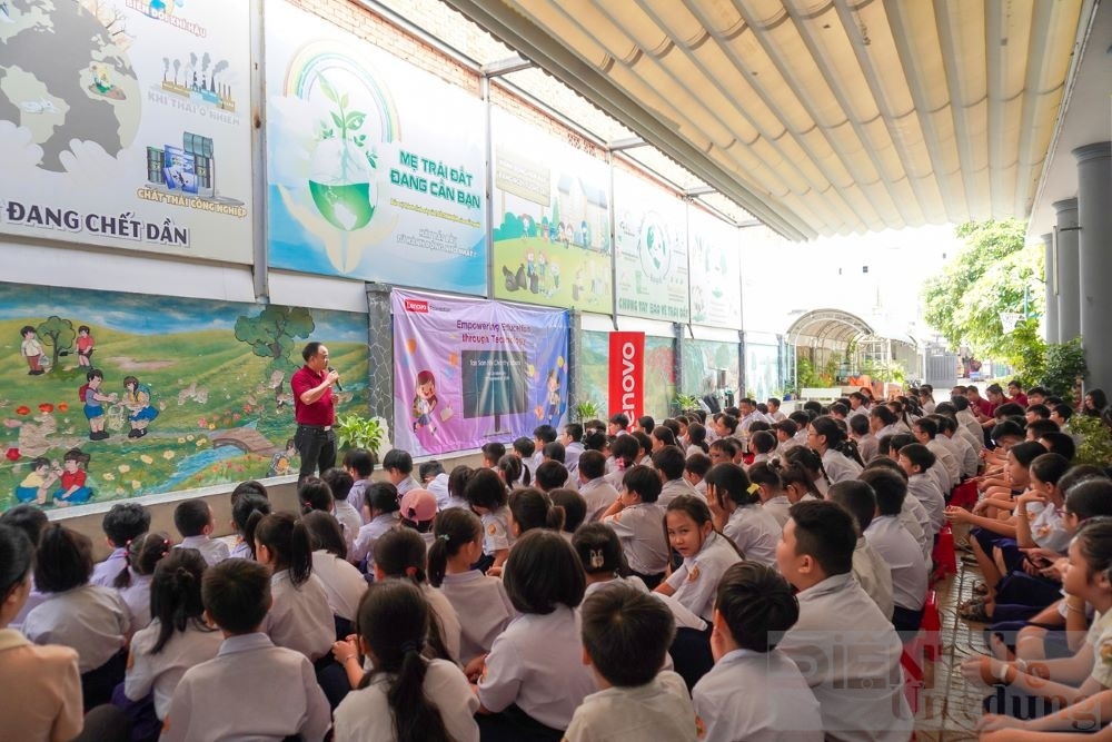lenovo day manh giao duc voi cong nghe