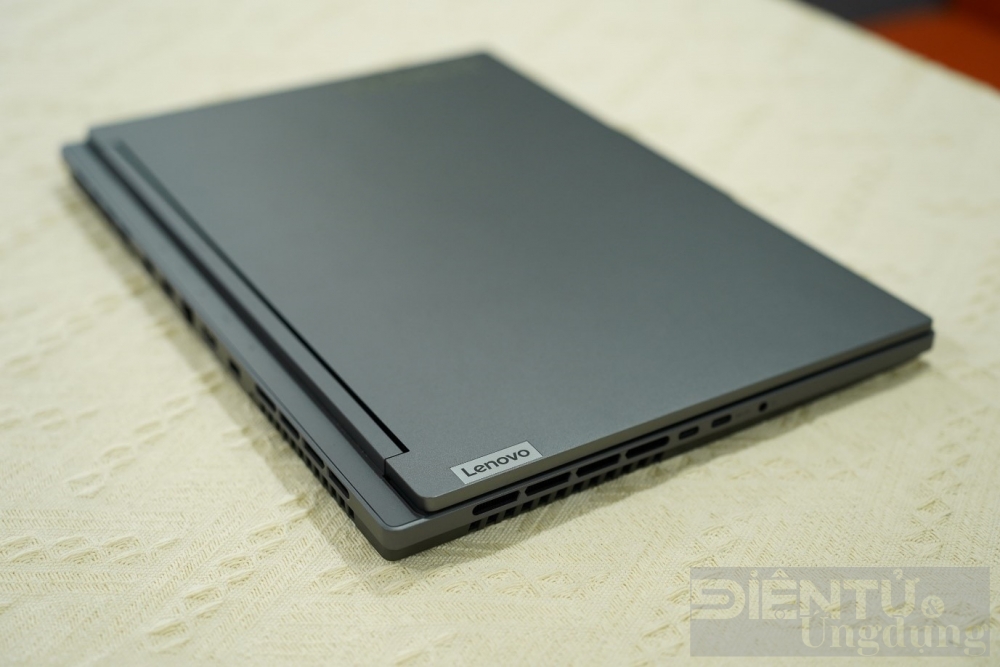 lenovo legion slim 5i 2023 lam hay choi gioi