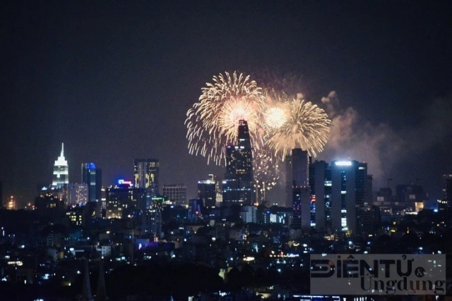 11 Điểm bắn pháo hoa trong dịp Tết Nguyên đán Giáp Thìn 2024 tại TP.HCM