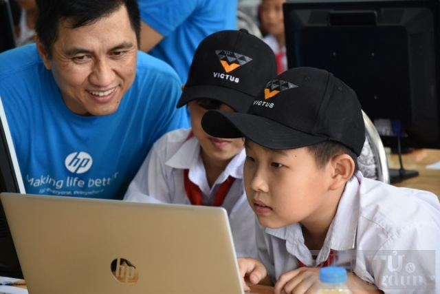 Báo cáo thường niên 2022: HP chia sẻ hành trình phát triển bền vững