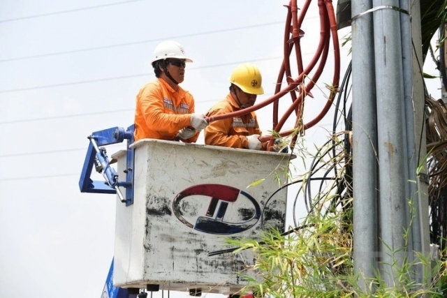 Bộ Tài chính không đồng ý với Bộ Công thương về quy định trách nhiệm rà soát giá bán lẻ điện