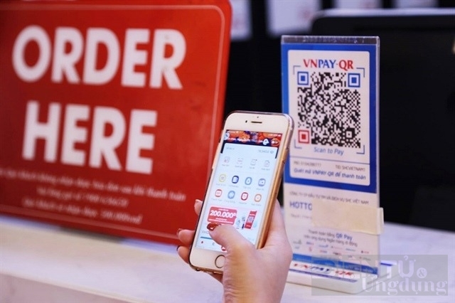 Cạnh tranh giữa các ví điện tử tại Việt Nam sau sự xuất hiện của Apple Pay ra sao?