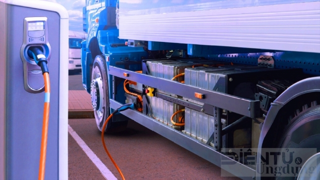Cấp nguồn cho phương tiện vận tải chạy điện hạng nặng