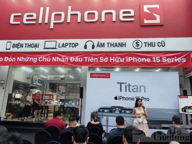 CellphoneS giao gần 10,000 máy cho khách đặt trước iPhone 15 series chính hãng