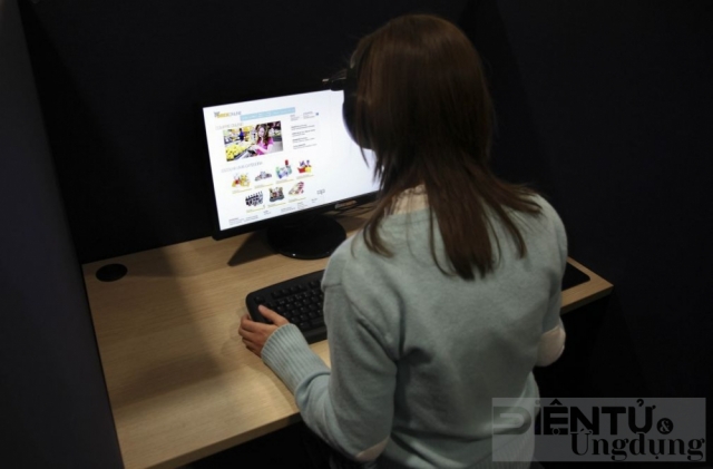 Có tới 65 triệu phụ nữ trẻ tại các nước nghèo không tiếp cận được internet