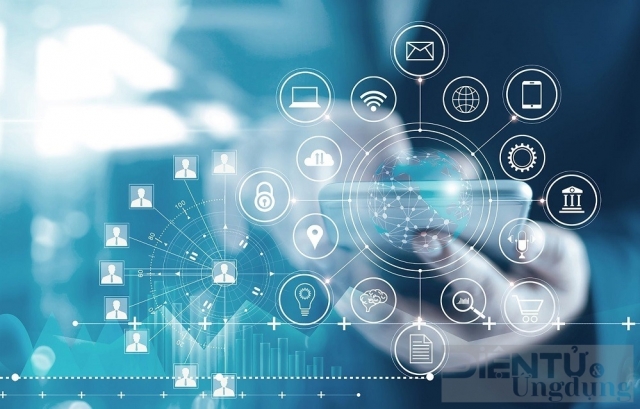 Đẩy mạnh chuyển đổi số và ứng dụng khoa học kỹ thuật trong công tác quản lý