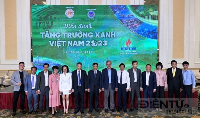 Hơn 300 đại biểu tham dự diễn đàn tăng trưởng xanh Việt Nam 2023