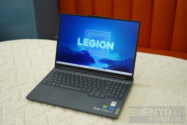 Lenovo Legion Slim 5i 2023: làm hay, chơi giỏi