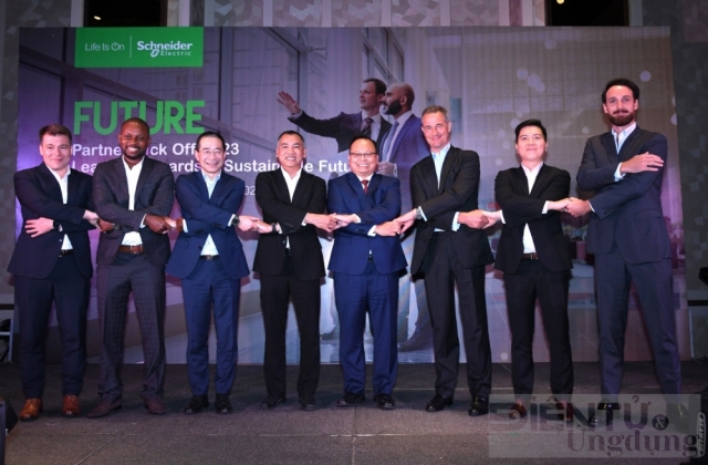 Schneider Electric Việt Nam và ACCV hợp tác ứng dụng công nghệ mới giảm phát thải carbon cho các tòa nhà