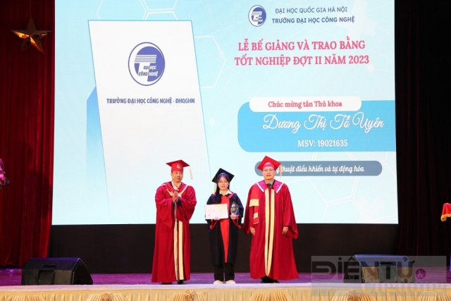 Thủ khoa Tố Uyên: Kỹ thuật điều khiển và tự động hóa - ngành học là bệ phóng cho tương lai