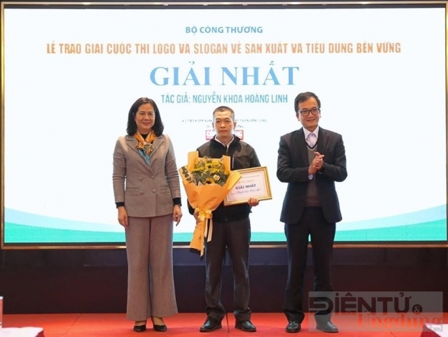 Trao giải Cuộc thi 