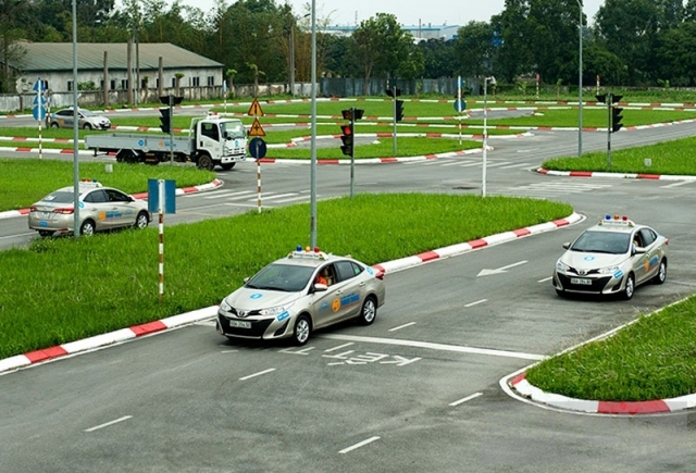 Vì sao có đến 120.000 lượt người ở TP.HCM thi trượt bằng lái xe năm 2023?