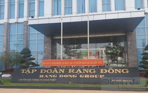 Yêu cầu phong tỏa tài khoản công ty thành viên Tập đoàn Rạng Đông