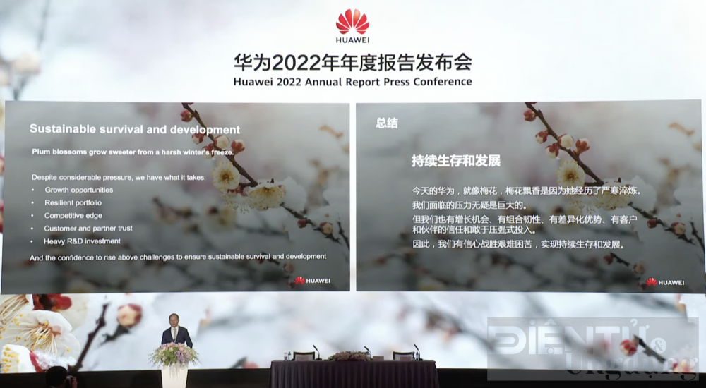 nam 2022 du kho khan chong chat huawei van dat muc doanh thu hon 92 ti usd