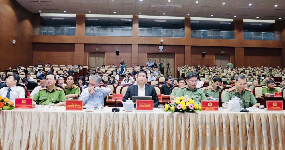 nang cao nhan thuc cong dong ve lua dao truc tuyen