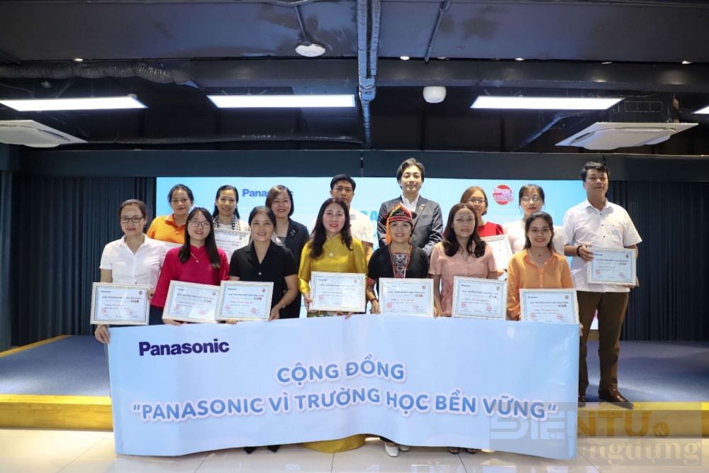 panasonic trao tai cuoc thi cung em sang tao stem