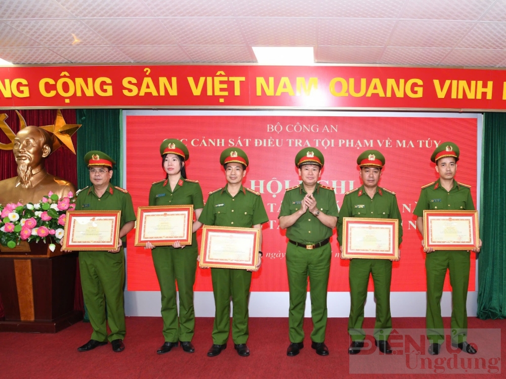 pha tha nh cong 17129 vu toi pham ve ma tuy trong 6 thang dau nam