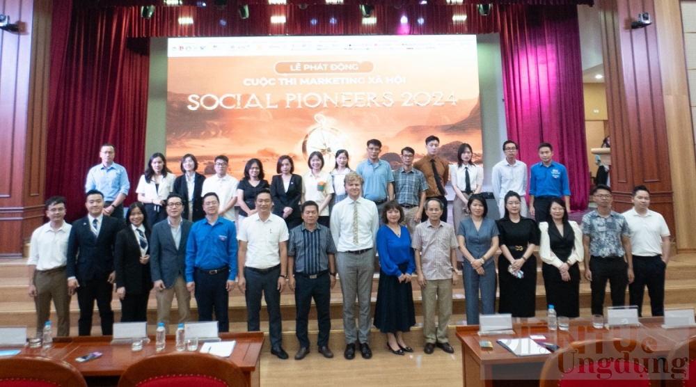 phat dong cuoc thi marketing xa hoi social pioneers 2024