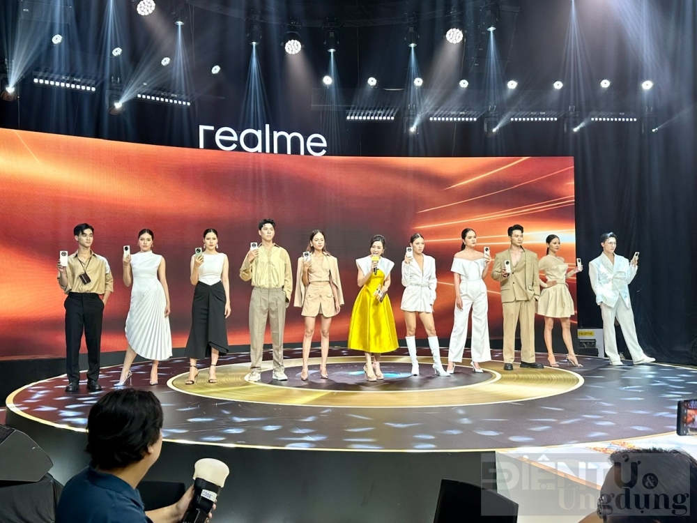 realme 11 series ra mat voi muc gia hap dan sieu pham tam trung hua hen tao nen con sot