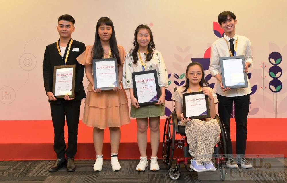 RMIT Việt Nam mở rộng đối tượng trao học bổng Chắp cánh ước mơ