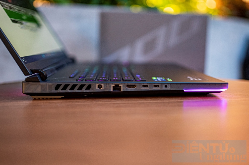 rog strix scar 18 laptop gaming dau tien su dung intel the he 13 va rtx 40 series