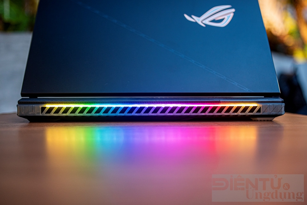 rog strix scar 18 laptop gaming dau tien su dung intel the he 13 va rtx 40 series