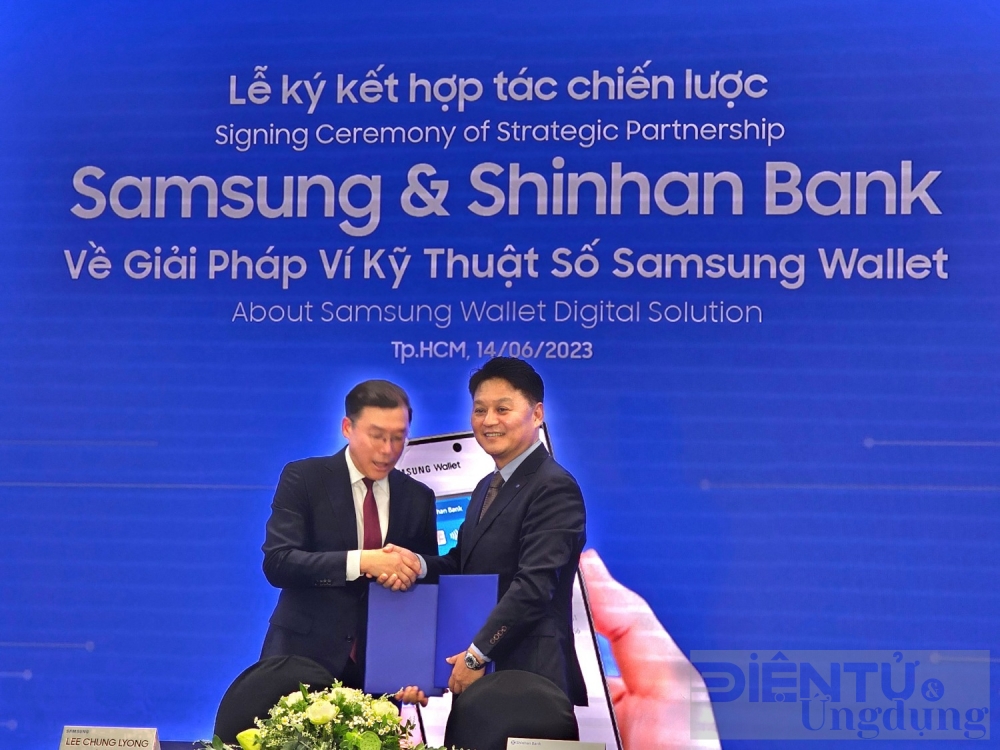 samsung cung shinhan bank tao dot pha trong thanh toan hien dai