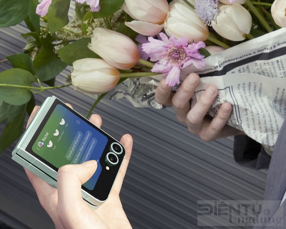 samsung galaxy z flip6 qua hitech cho quy co