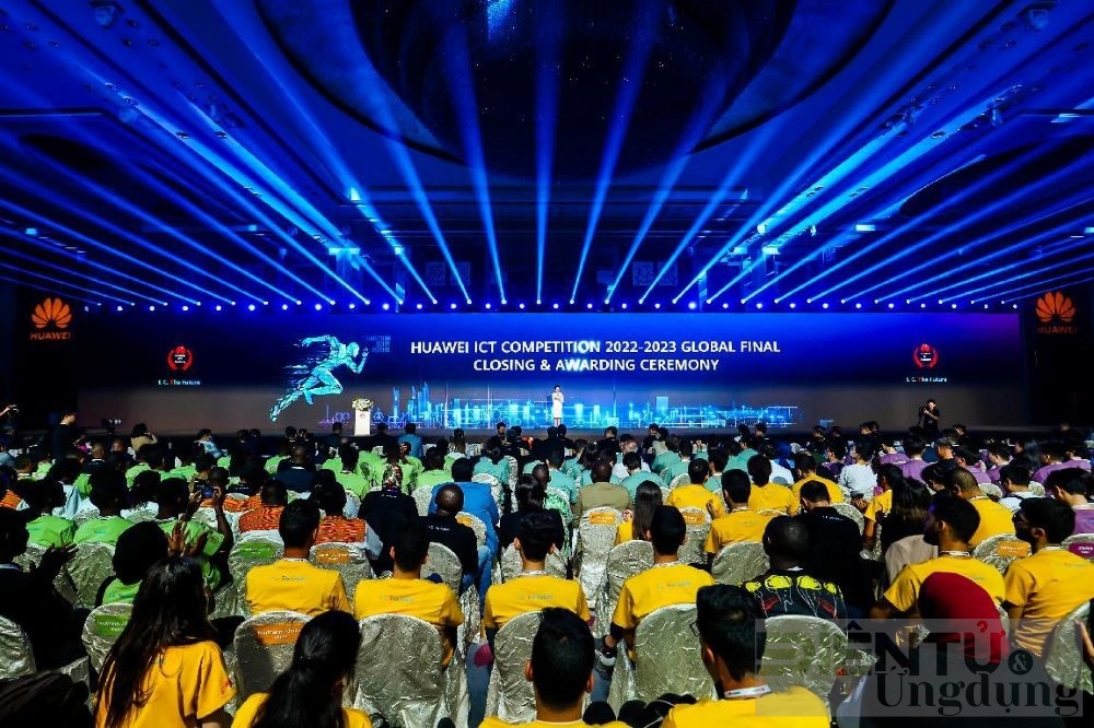 sinh vien viet nam dat giai ba chung ket huawei ict competition 2022 2023