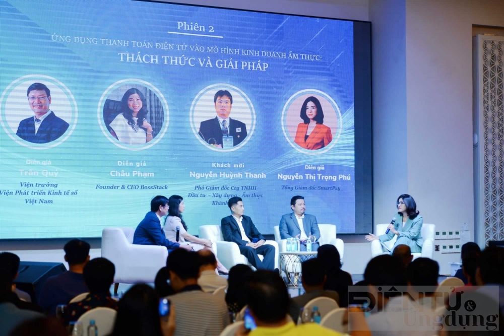 smartpay cung hiep hoi am thuc tphcm trao tang 50000 thiet bi smartbox cho tieu thuong viet
