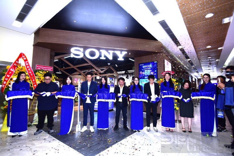 sony store dau tien tai viet nam chinh thuc khai truong