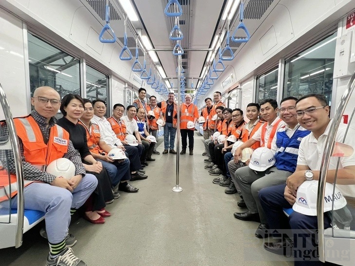 Tàu metro số 1 thử nghiệm chạy xuyên Tết Giáp thìn 2024 tại TP.HCM