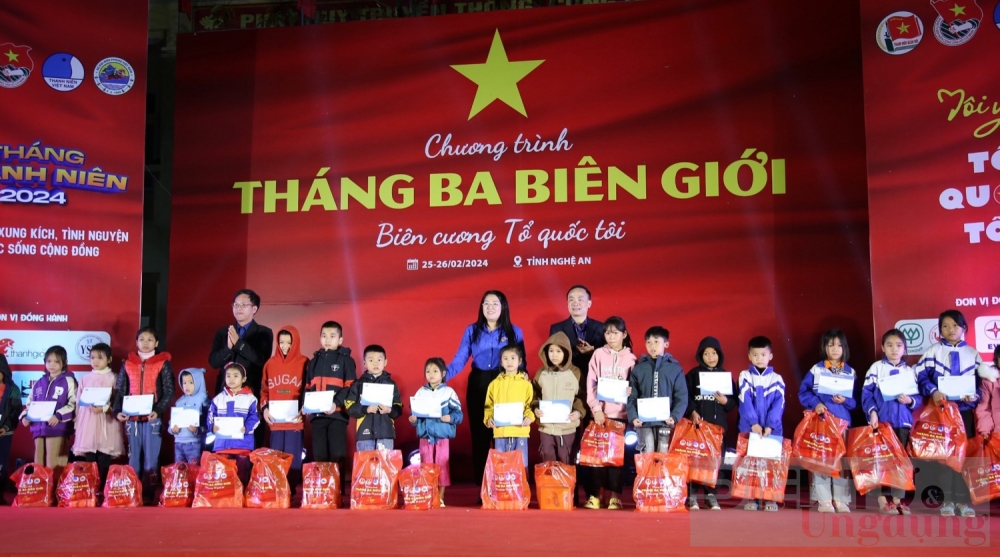 thang ba bien gioi bien cuong to quoc toi