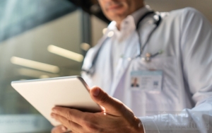 WHO khuyến nghị quản lý sử dụng AI trong lĩnh vực Y tế