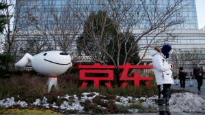 Đốt tiền giành thị phần giao đồ ăn, JD.com lỗ quý đầu tiên sau 4 năm