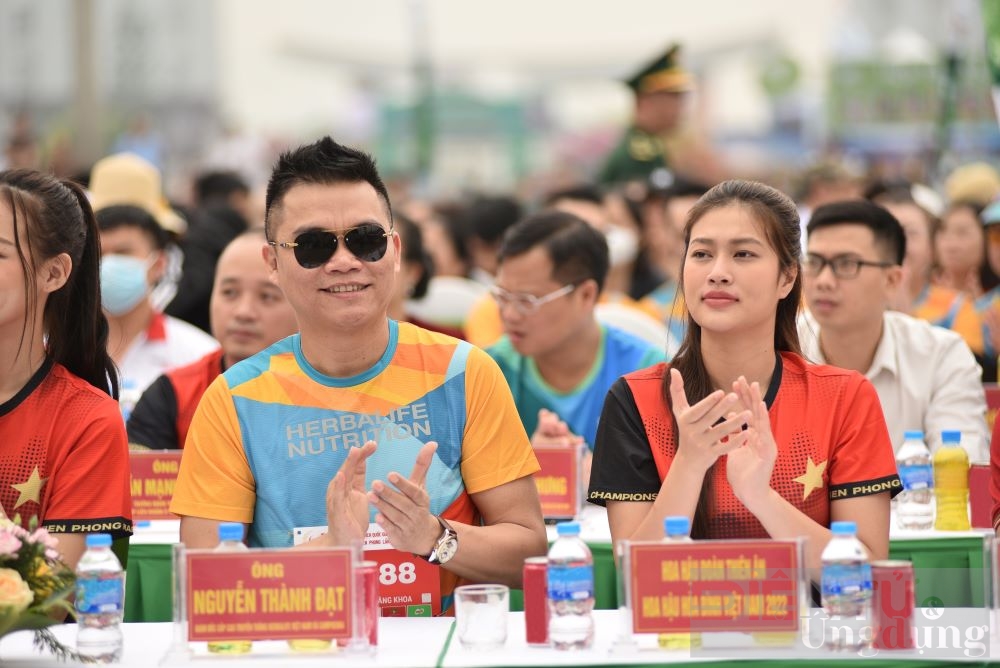 tien phong marathon 2023 dien ra thanh cong tai lai chau