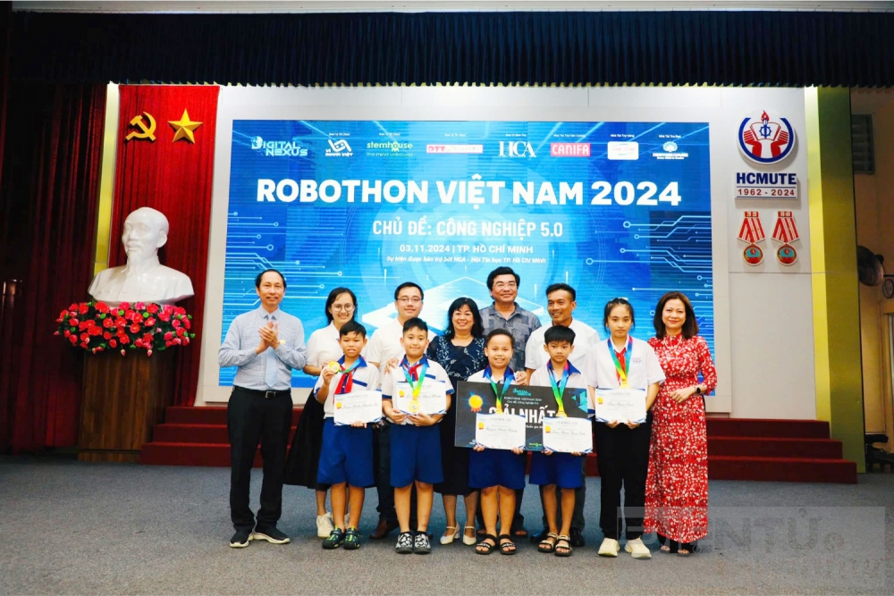 toa sang robothon quoc gia 2024 viet nam san sang chinh phuc dau truong quoc te