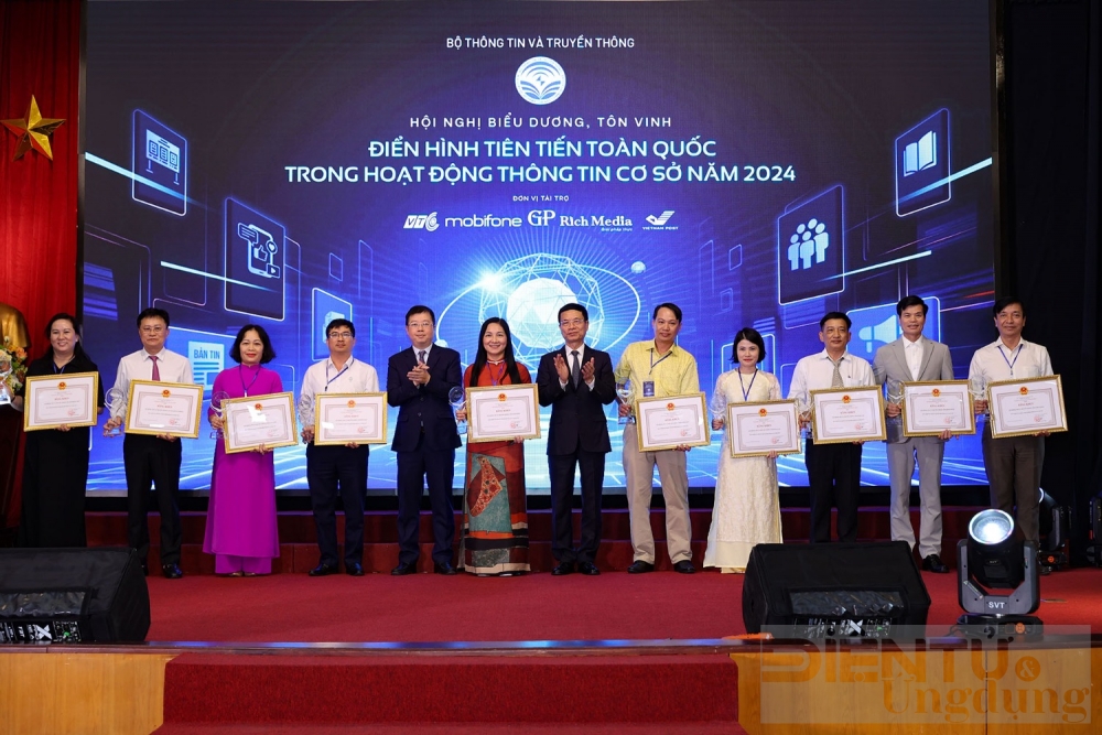 ton vinh dien hinh tien tien toan quoc trong hoat dong thong tin co so nam 2024